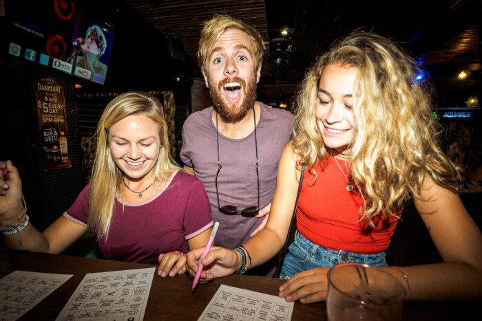 Disco Bingo huren? Dé interactieve Disco Bingo Show voor elk feest 🎶🕺